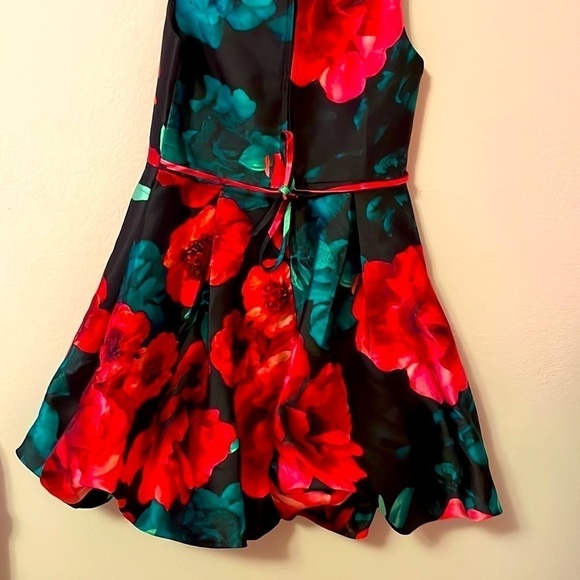 𝅺XTRAORDINARY Girl’s Floral Print Dress Size 10 - Picture 9 of 10